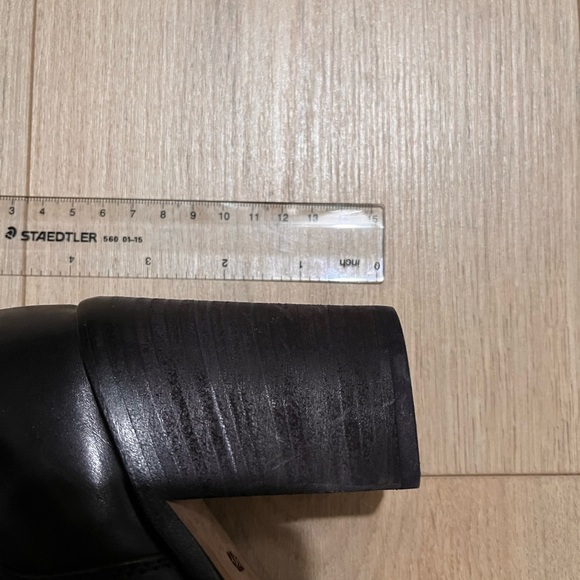 NWOT AGL Block Heel leather black ankle boot 37 1/2 - Picture 9 of 10